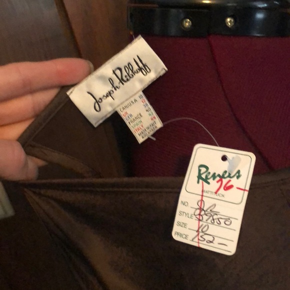 SOLD ON OFFERUP Vintage Joseph Ribkoff dress suit - Picture 10 of 10